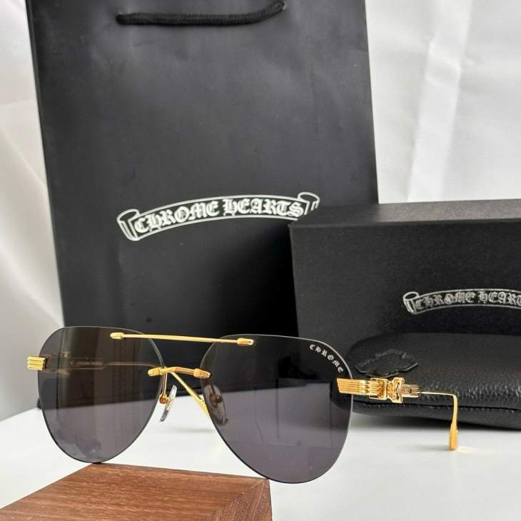 Picture of Chrome Hearts Sunglasses _SKUfw68404823fw